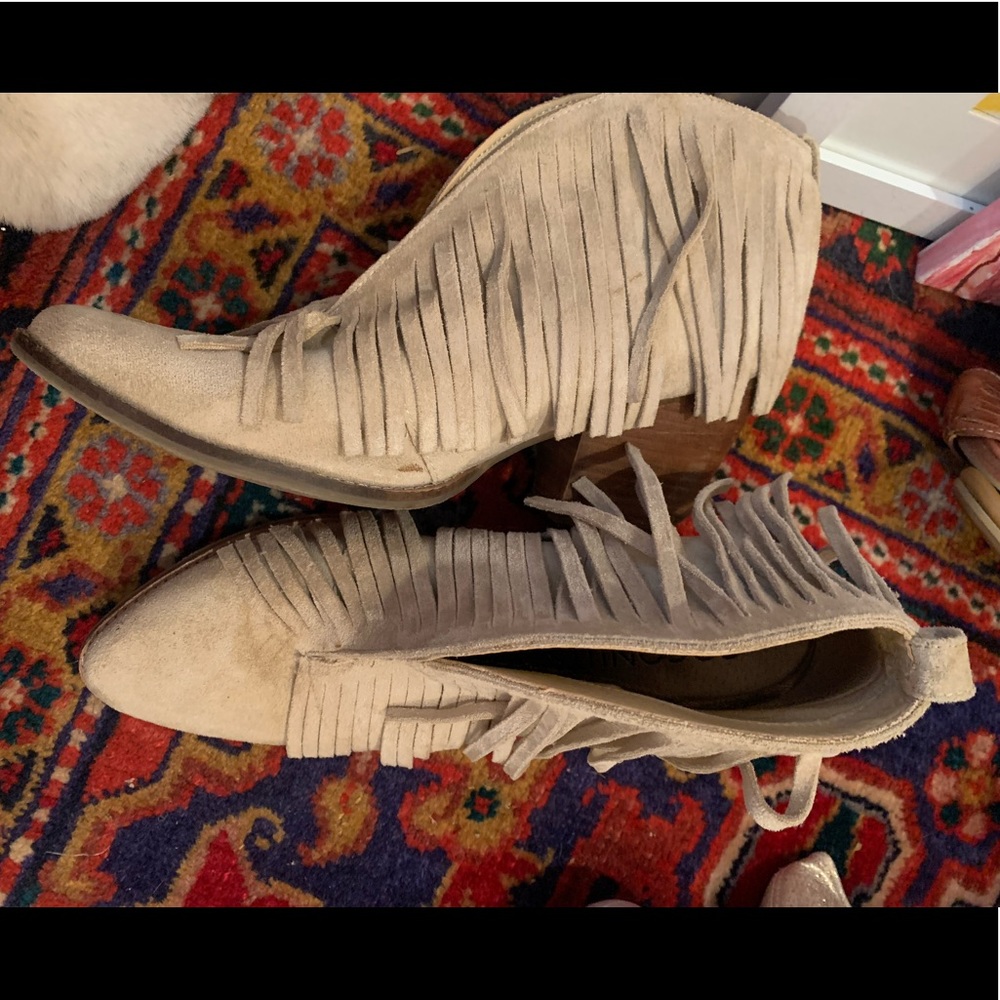 Coconuts by Matisse fringe booties